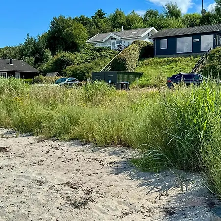 Holiday Home With Panoramic Views At Anslet Beach *