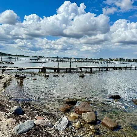 Holiday Home With Panoramic Views At Anslet Beach *