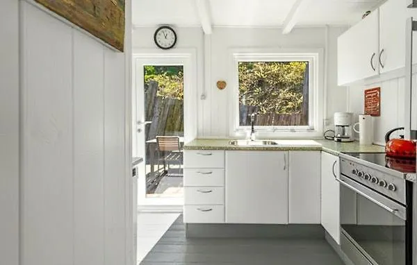 Holiday Home With Panoramic Views At Anslet Beach *