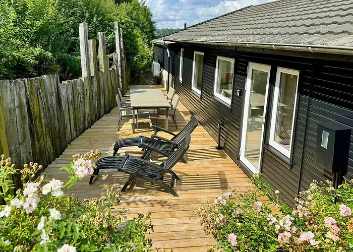 Holiday home Holiday Home With Panoramic Views At Anslet Beach *