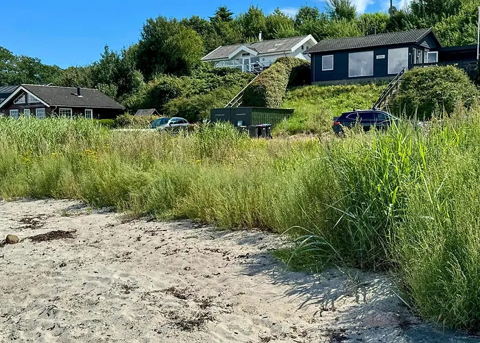 Holiday Home With Panoramic Views At Anslet Beach *