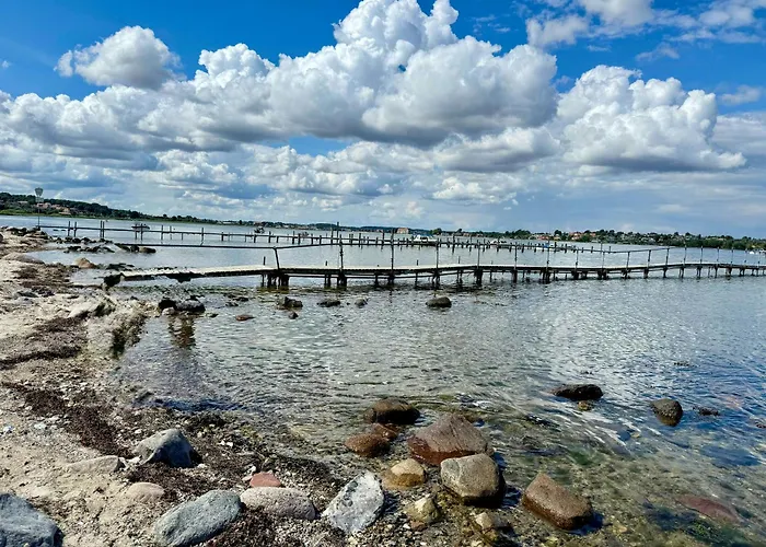 Holiday Home With Panoramic Views At Anslet Beach *